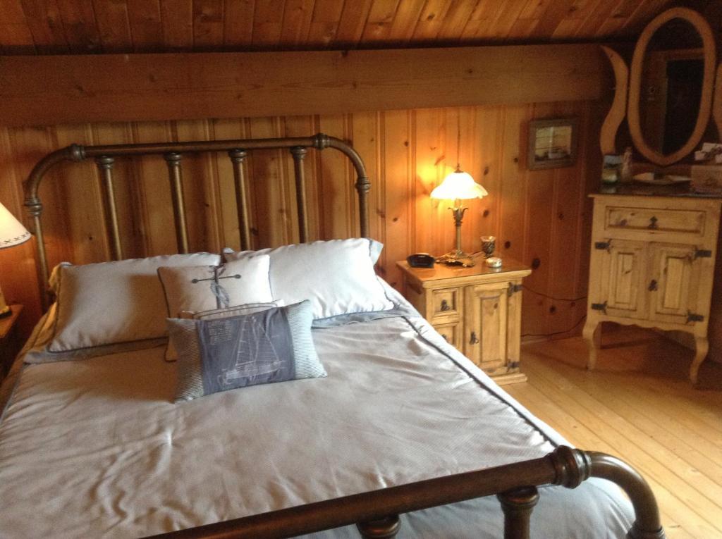 Gite La Tourelle Du Cap La Malbaie Room photo